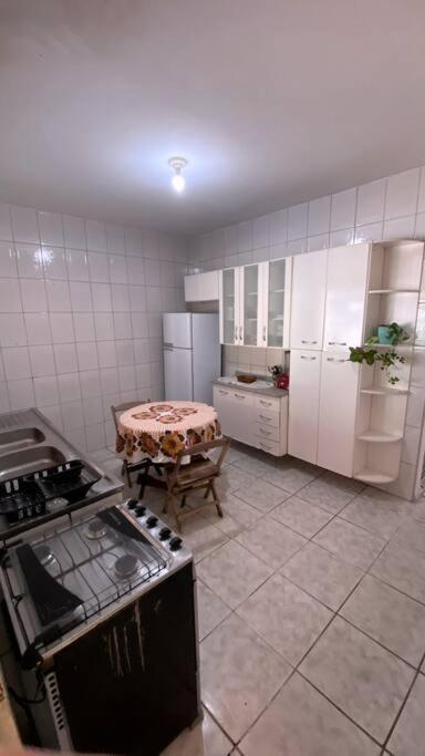 Casa Terrea - Centro Guararema Villa ภายนอก รูปภาพ